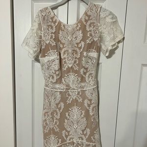 Lovers + Friends white lace mini dress! Size XS!